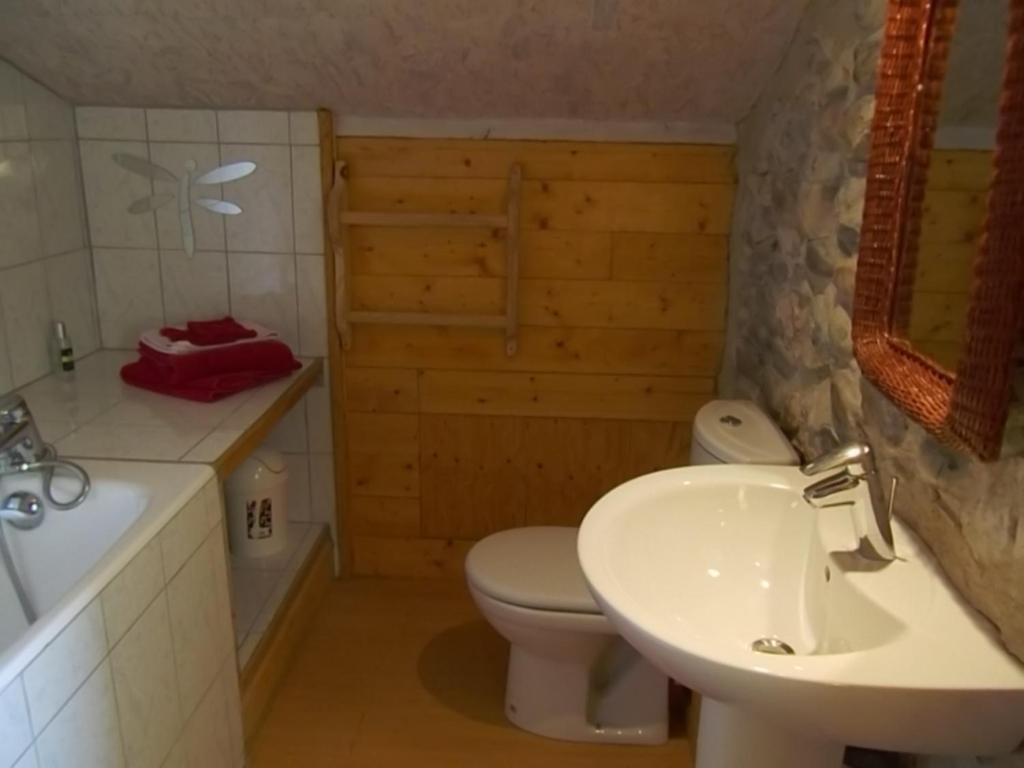 Chambres D'Hote Les Jardins De Prasserat Vallon-Pont-dʼArc Pokój zdjęcie